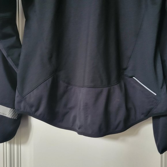 Nike Dri-Fit Element Black Jacket - Picture 7 of 13